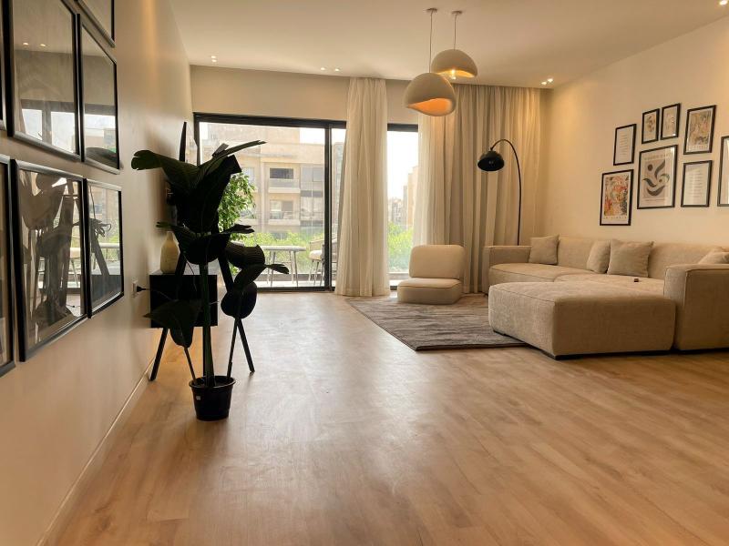 Lake View Residence – 2 Bedroom Apartment With Amazing Balacony